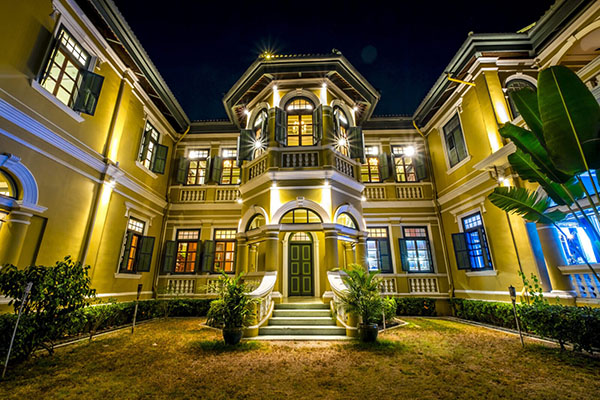 colonial style house in night scene